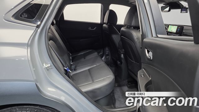 Hyundai Kona Hybrid Modern 2023 — фото 12