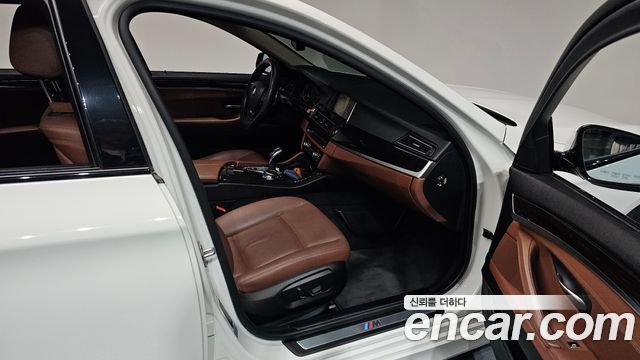 BMW 5 Series (F10) 528i M Aero Dynamic 2016 — фото 11
