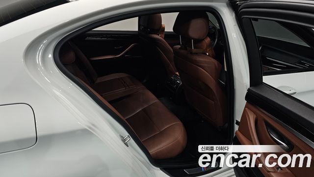 BMW 5 Series (F10) 528i M Aero Dynamic 2016 — фото 12