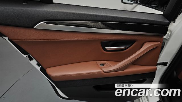 BMW 5 Series (F10) 528i M Aero Dynamic 2016 — фото 25
