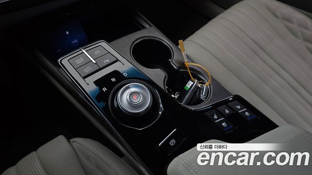 Kia K8 2.5 Gasoline 2WD Signature 2023 — фото 9