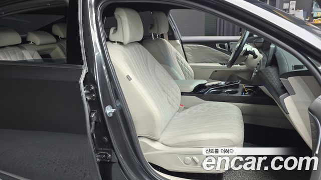 Kia K8 2.5 Gasoline 2WD Signature 2023 — фото 12