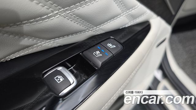 Kia K8 2.5 Gasoline 2WD Signature 2023 — фото 18