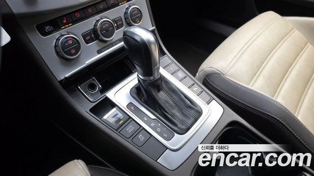Volkswagen CC 2.0 TDI BlueMotion 2015 — фото 9
