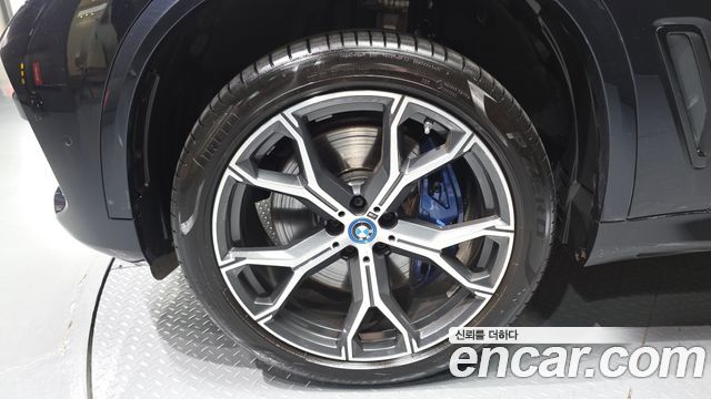 BMW X5 (G05) xDrive 45e M Sport 2022 — фото 5