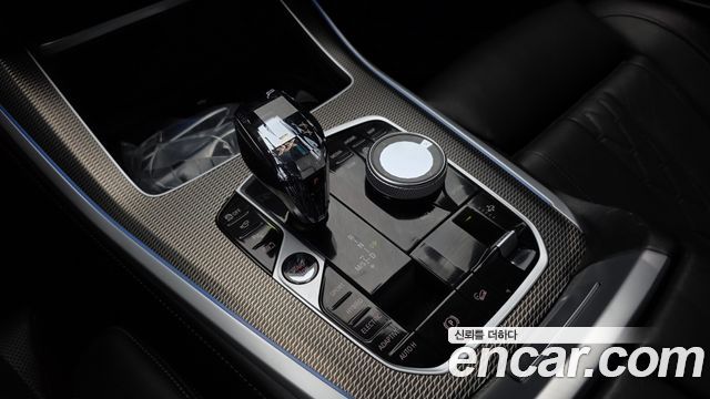 BMW X5 (G05) xDrive 45e M Sport 2022 — фото 9