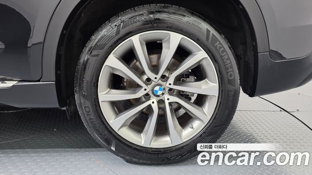 BMW X6 (F16) xDrive 30d 2015 — фото 21