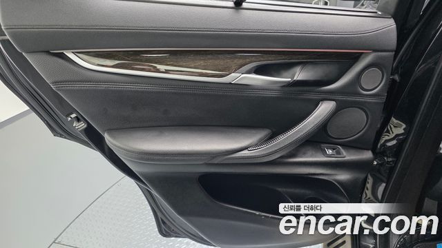 BMW X6 (F16) xDrive 30d 2015 — фото 25