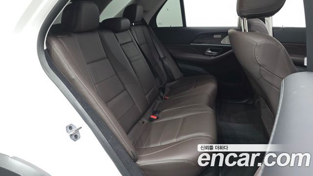 Mercedes-Benz GLE-Class (W167) GLE300d 4MATIC 2023 — фото 12