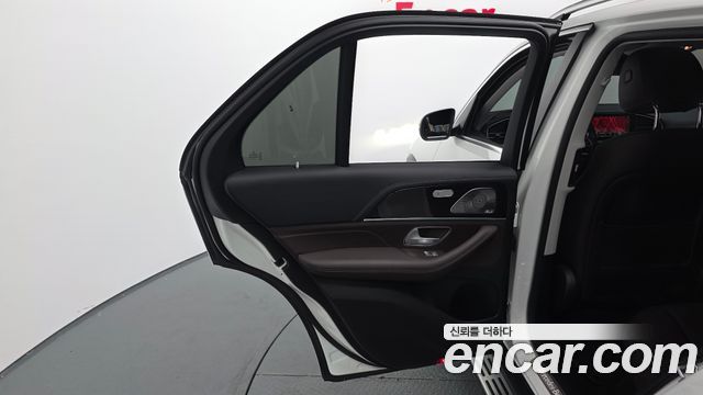 Mercedes-Benz GLE-Class (W167) GLE300d 4MATIC 2023 — фото 25