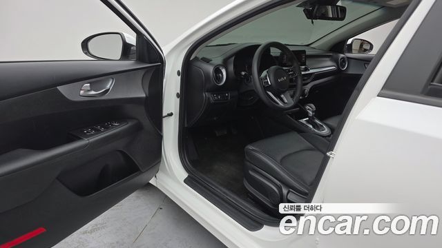 Kia K3 (II) 1.6 Trendy 2022 — фото 10