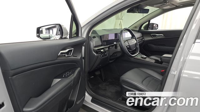 Kia Sportage (V) Gasoline 1.6 Turbo 2WD Signature 2025 — фото 10