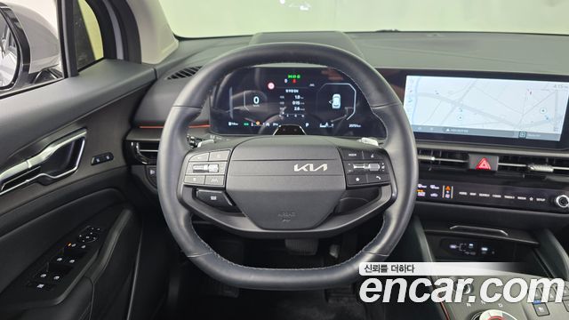 Kia Sportage (V) Gasoline 1.6 Turbo 2WD Signature 2025 — фото 13