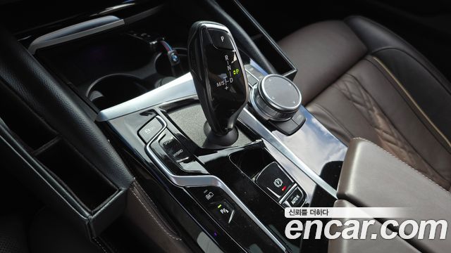 BMW 5 Series (G30) 530e M Sport 2023 — фото 9