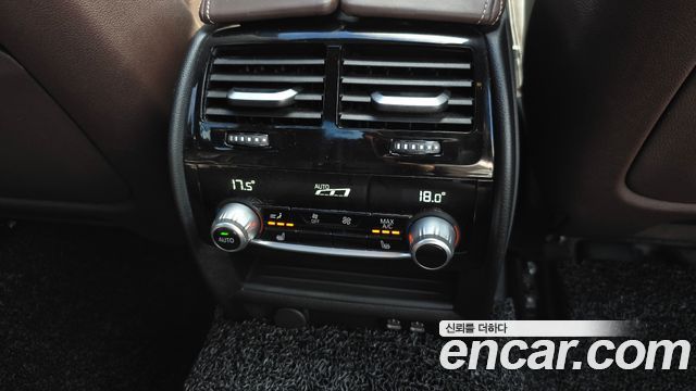 BMW 5 Series (G30) 530e M Sport 2023 — фото 19