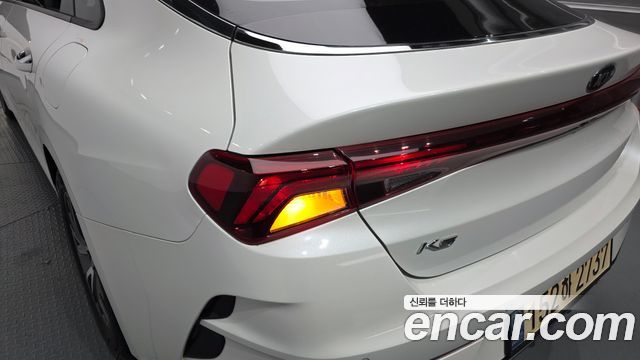 Kia K5 (III) 2.0 Prestige 2021 — фото 23