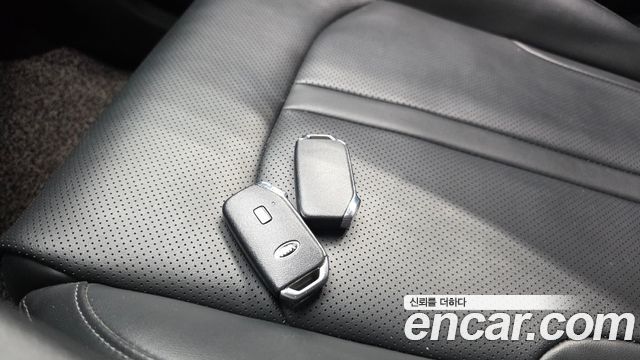 Kia K5 (III) 2.0 Prestige 2021 — фото 31