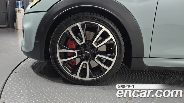 MINI Cooper S JCW Delaney Edition 3rd 2019 — фото 5