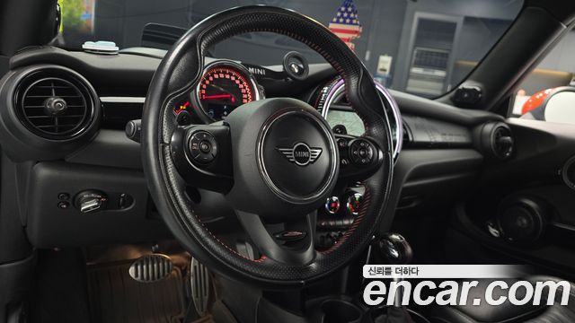 MINI Cooper S JCW Delaney Edition 3rd 2019 — фото 12