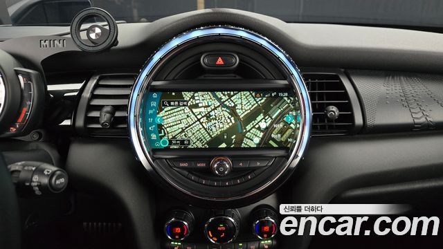 MINI Cooper S JCW Delaney Edition 3rd 2019 — фото 13