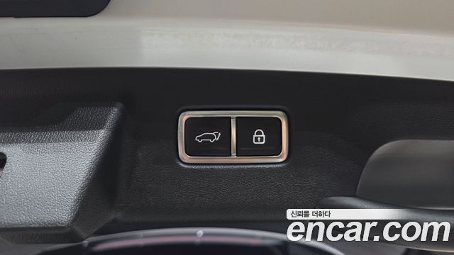 Kia Sorento (IV) Gasoline 2.5T 4WD Prestige 2022 — фото 37
