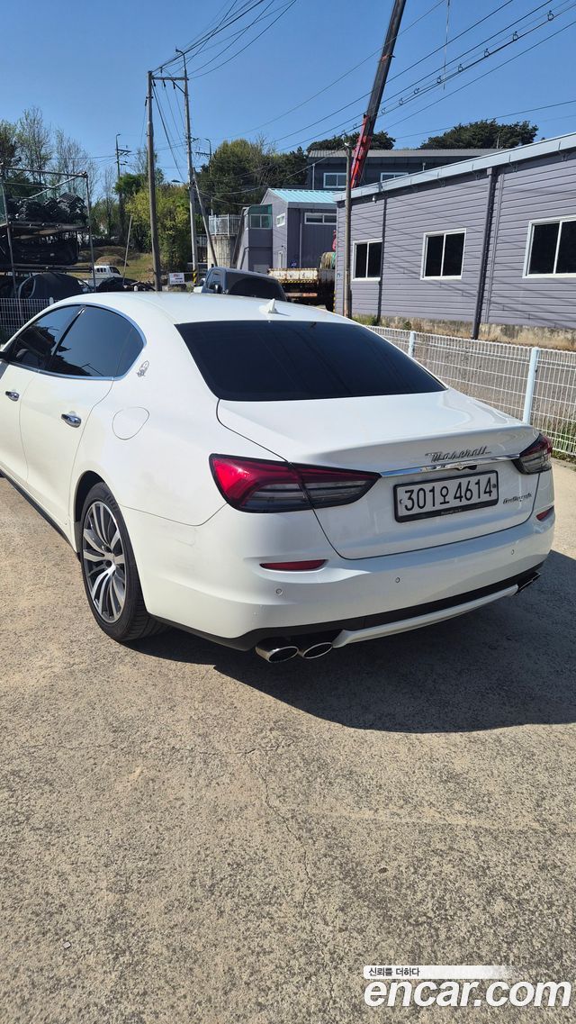 Maserati Quattroporte 3.0 Diesel Granlusso 2016 — фото 4