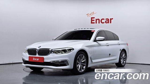 BMW 5 Series (G30) 530e Luxury 2020 — фото 1