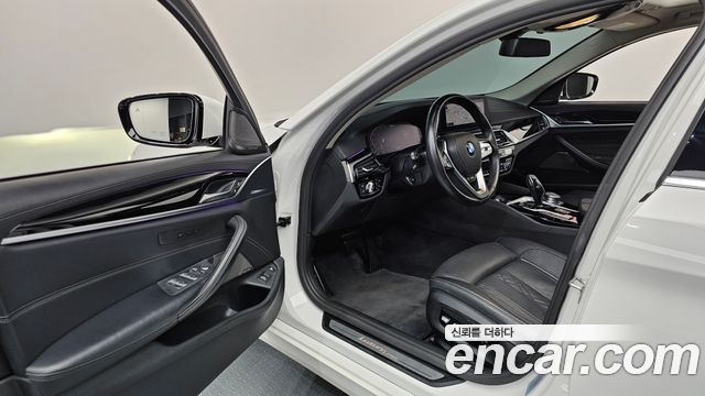 BMW 5 Series (G30) 530e Luxury 2020 — фото 10