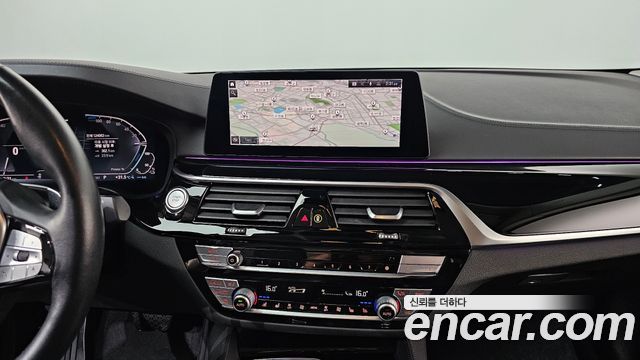 BMW 5 Series (G30) 530e Luxury 2020 — фото 13