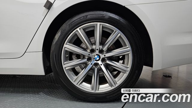 BMW 5 Series (G30) 530e Luxury 2020 — фото 21