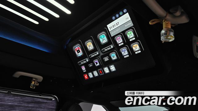 Kia Carnival (IV) Gasoline 9-seater Limousine(Special vehicle) 2021 — фото 18