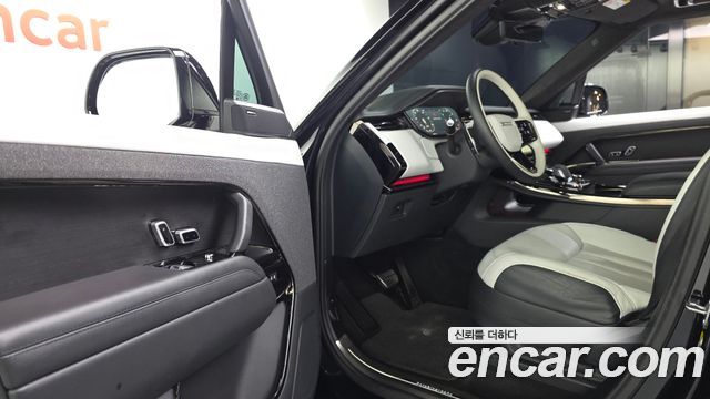 Land Rover Range Rover Sport (III) P360 Autobiography 2023 — фото 10