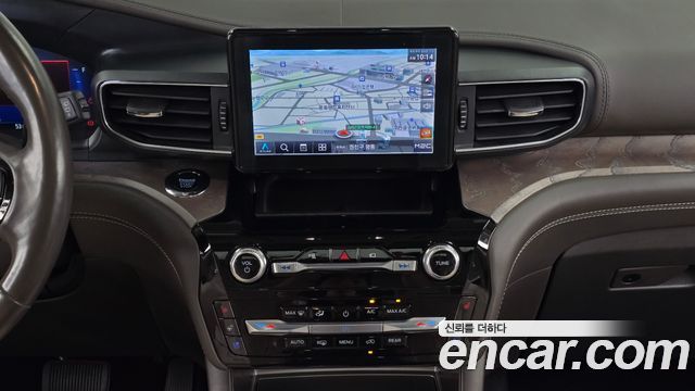 Ford Explorer (VI) 3.0 Platinum 4WD 2022 — фото 12