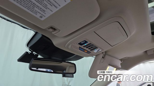 Ford Explorer (VI) 3.0 Platinum 4WD 2022 — фото 18