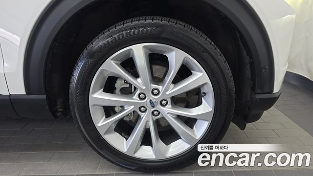 Ford Explorer (VI) 3.0 Platinum 4WD 2022 — фото 21