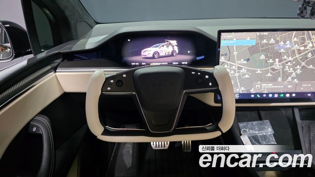 Tesla Model X Plaid 2023 — фото 17