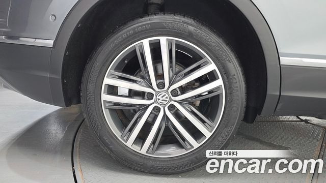 Volkswagen Tiguan Allspace 2.0 TDI Prestige 2018 — фото 5