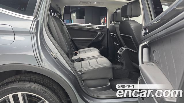 Volkswagen Tiguan Allspace 2.0 TDI Prestige 2018 — фото 15