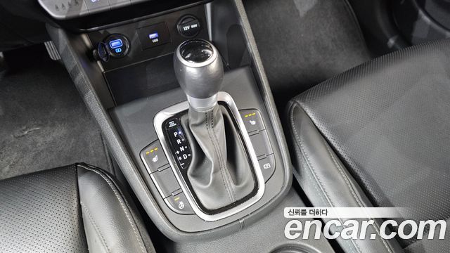 Hyundai Kona Hybrid Modern 2023 — фото 9