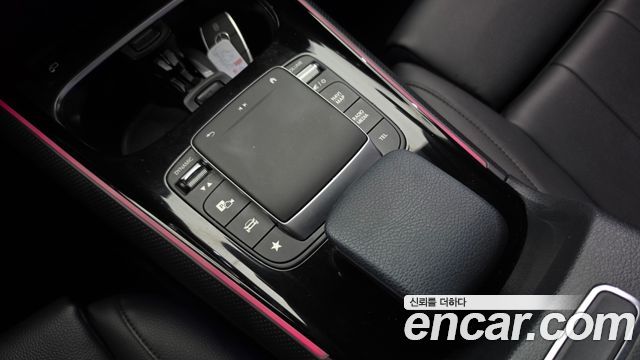 Mercedes-Benz GLB-Class (X247) GLB200 d 2021 — фото 27