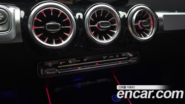 Mercedes-Benz GLB-Class (X247) GLB200 d 2021 — фото 31