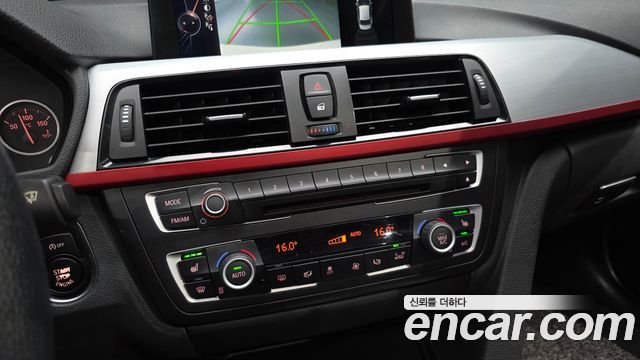 BMW 3 Series (F30) 320d Sport 2015 — фото 17