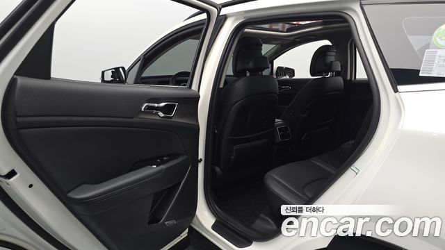 Kia Sportage (V) Gasoline 1.6 Turbo 2WD Signature 2022 — фото 26