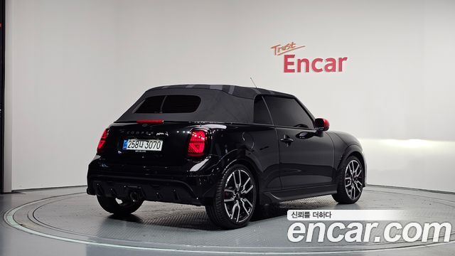 MINI Cooper S Convertible (IV) JCW 2025 — фото 2