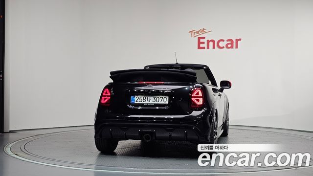 MINI Cooper S Convertible (IV) JCW 2025 — фото 4