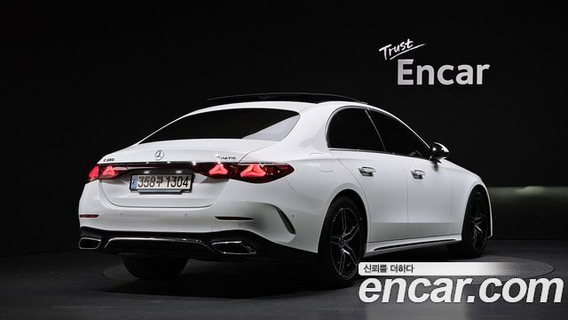 Mercedes-Benz E-Class (W214) E300 4MATIC AMG Line 2024 — фото 2