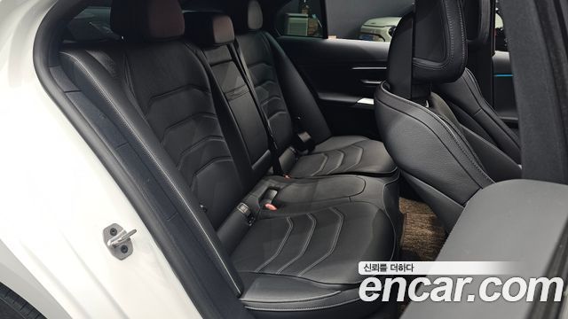 Mercedes-Benz E-Class (W214) E300 4MATIC AMG Line 2024 — фото 11
