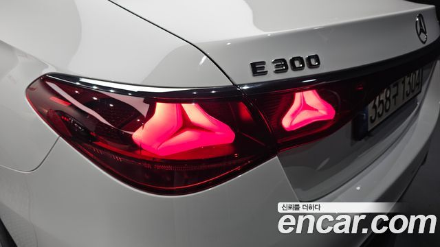 Mercedes-Benz E-Class (W214) E300 4MATIC AMG Line 2024 — фото 23
