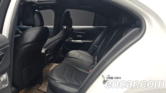 Mercedes-Benz E-Class (W214) E300 4MATIC AMG Line 2024 — фото 28
