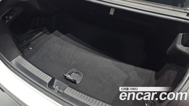 Mercedes-Benz E-Class (W214) E300 4MATIC AMG Line 2024 — фото 29